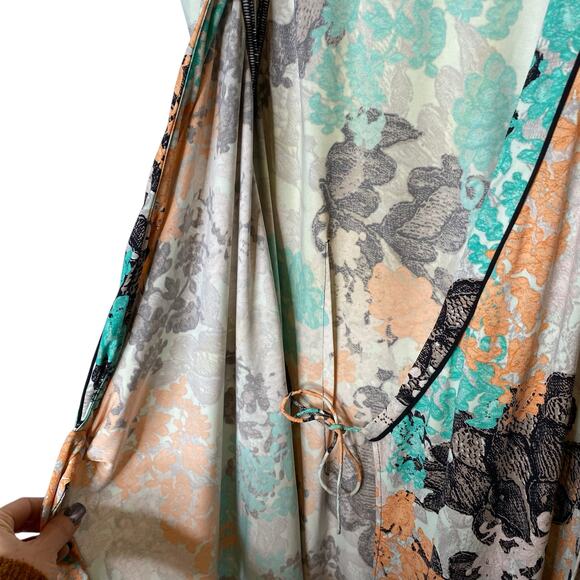 BCBGMaxAzria Lylee Wrap Dress - Picture 4 of 5